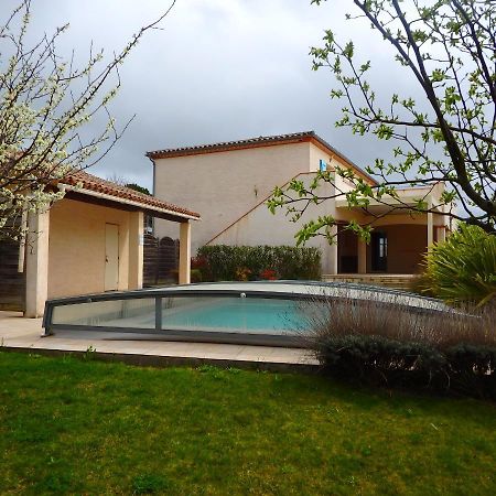 L'Oustal Des Fontanilles Bed & Breakfast กัสเตลโนดารี ภายนอก รูปภาพ